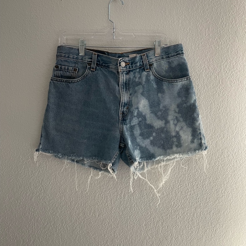 Bleach Dyed Levi Shorts